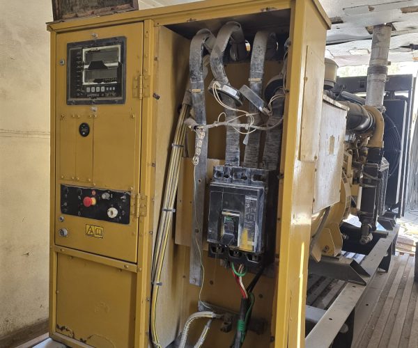 2005 CATERPILLAR 500 KW 625 KVA DIESEL GENERATOR MOUNTED 002