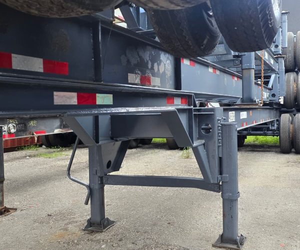 2005 CHASSIS CONTAINERS 11R22.5 WHEELS 011
