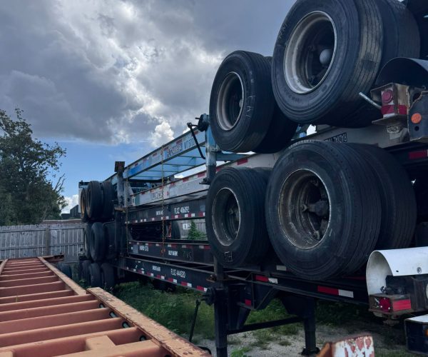2005 CHASSIS CONTAINERS 40FT WITH 11R22.5 MILIMETRIC WHEELS 004