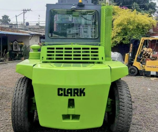 2005 CLARK C500Y HEAVY DUTY FORKLIFT DIESEL LIFT CAPACITY 30000 LBS 13600 KG 003