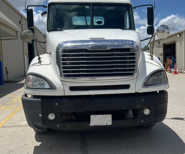 2005 FREIGHTLINER COLUMBIA DAY CAB TANDEM 002