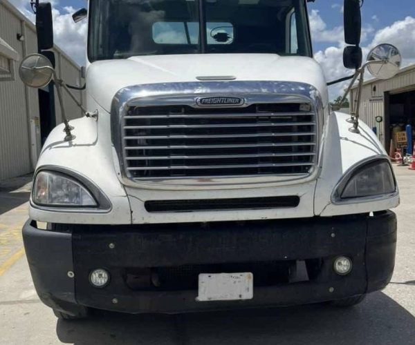 2005 FREIGHTLINER COLUMBIA DAY CAB TANDEM 004