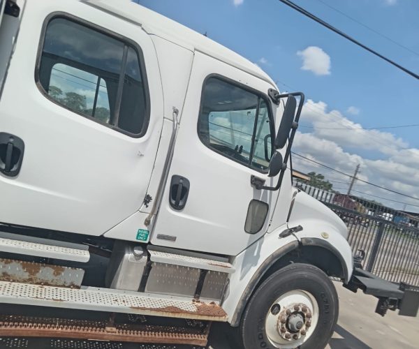 2005 FREIGHTLINER CREW CAB W PALFINGER 002