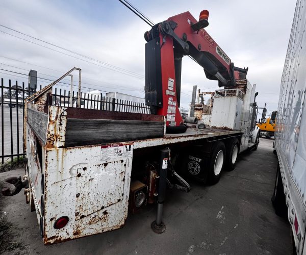 2005-FREIGHTLINER-CREW-CAB-W-PALFINGER-014