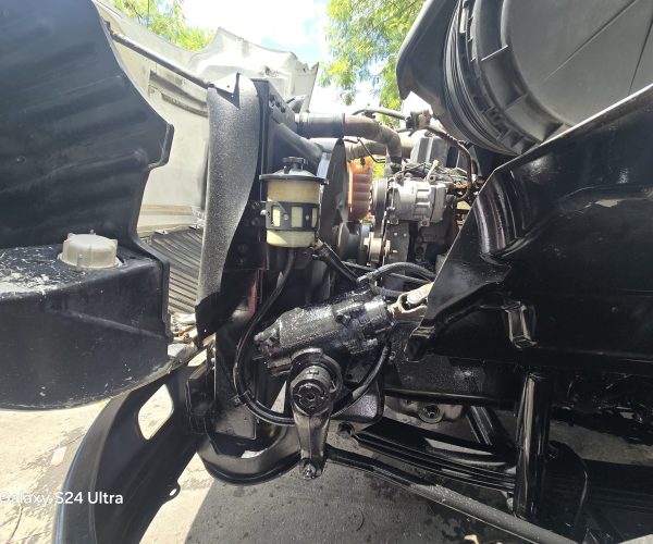 2005 INTERNATIONAL DAY CAB TANDEM AXLE TRUCK W WET 015