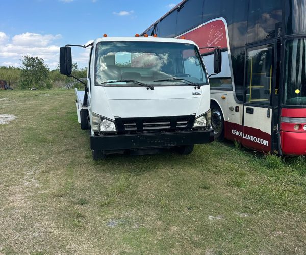 2005-ISUZU-TOW-TRUCK-FLAT-BED-WHEEL-LIFT-18FT-LONG-FLAT-2-CARS-010