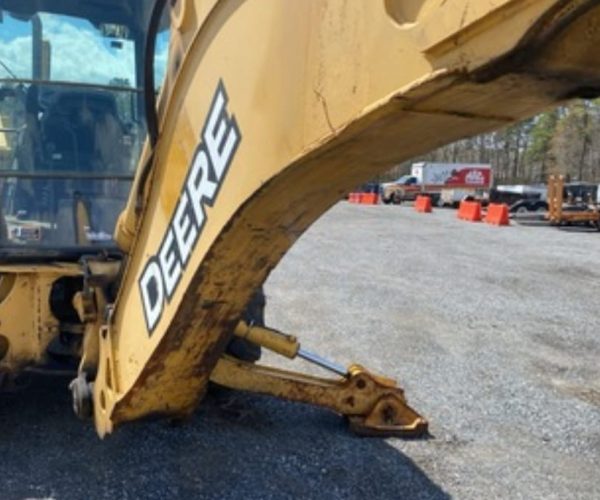 2005 JOHN DEERE 410G BACKHOE 4X2 ENCLOSED CAB, 93 IN LOADER BUCKET 012