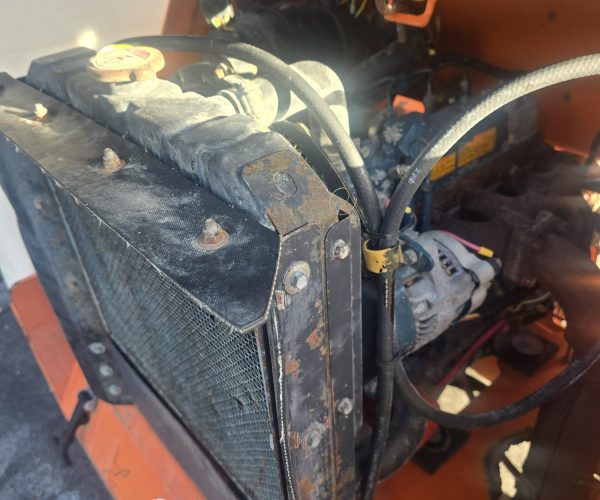 2005 LAY-MOR 8HC SWEEPER BROOM, KUBOTA DIESEL, ROPS, CANOPY 008