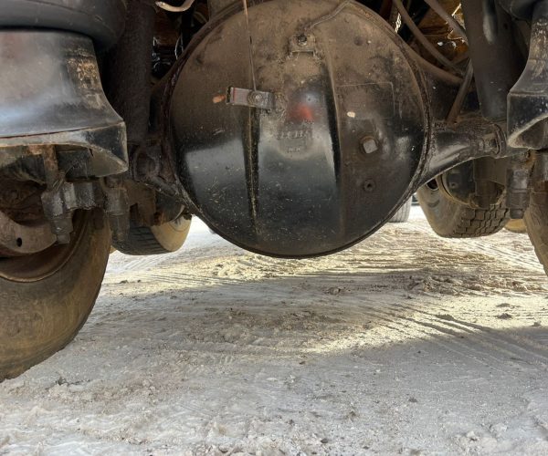 2005 PETERBILT 330 DUMP TRUCK TANDEM AXLE WLIFT AXLE 012