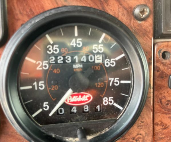 2005 PETERBILT 330 DUMP TRUCK TANDEM AXLE WLIFT AXLE 016