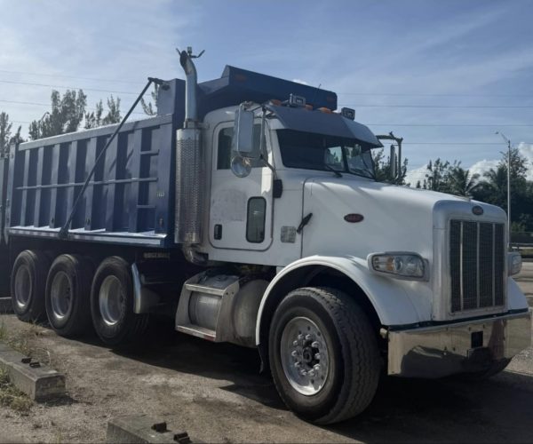 2005 PETERBILT 357 DUM TRUCK TRI-AXLE 001