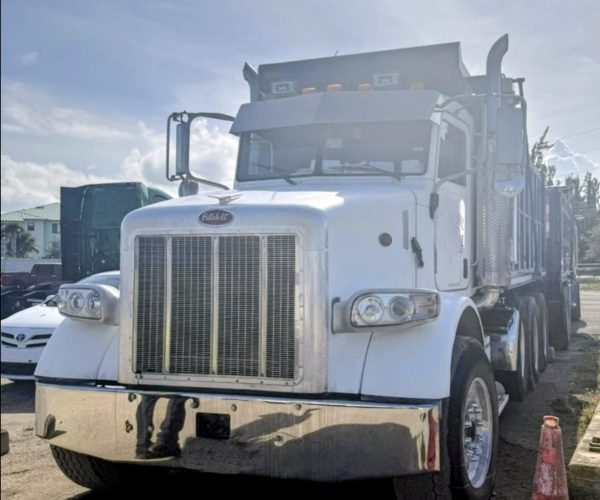 2005 PETERBILT 357 DUM TRUCK TRI-AXLE 002