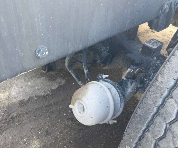 2005 PETERBILT 357 DUM TRUCK TRI-AXLE 018