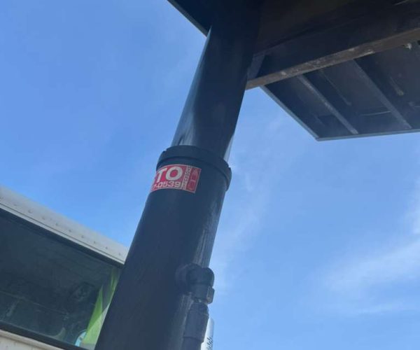 2005 PETERBILT 357 DUM TRUCK TRI-AXLE 022