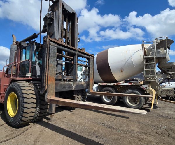 2005 TAYLOR T520M 52.000 LB PNEUMATIC TIRES 4 WHEELS SIT DOWN SIDE SHIFTER 003