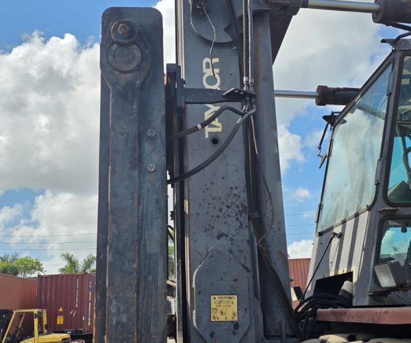 2005 TAYLOR T520M 52.000 LB PNEUMATIC TIRES 4 WHEELS SIT DOWN SIDE SHIFTER 004