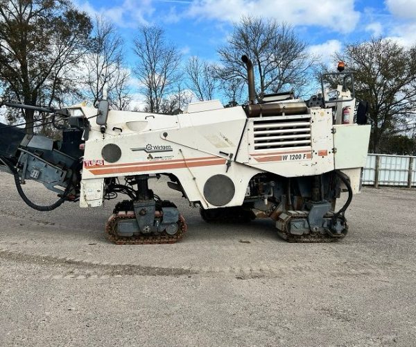 2005 WIRTGEN W120F COLD PLANER 003