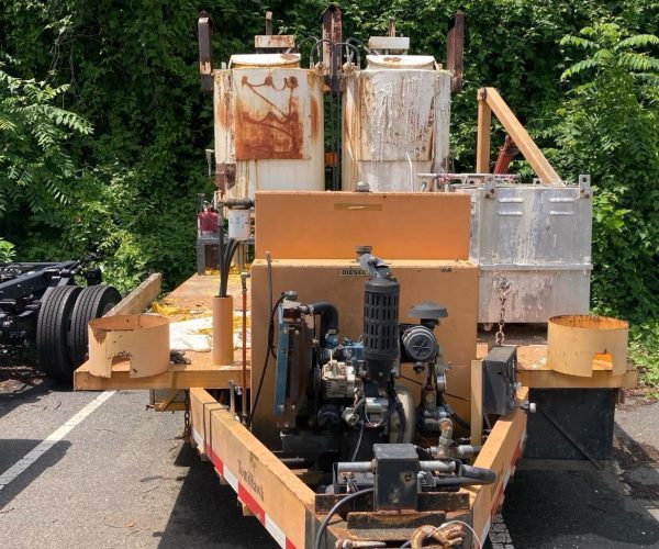 2006 ADVANCED STRIPING EQUIPMENT TWIN THERMOPLASTIC TRAILER 001