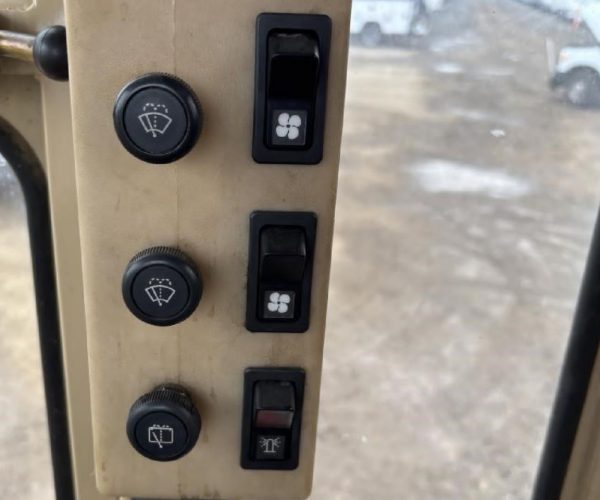 2006 CATERPILLAR 143H MOTOR GRADER EROPS A 011