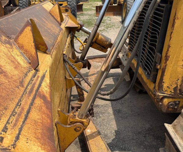 2006 CATERPILLAR D6R III DOZER MULTI SHANK RIPPER ENCLOSED CAB AC HEATER 024