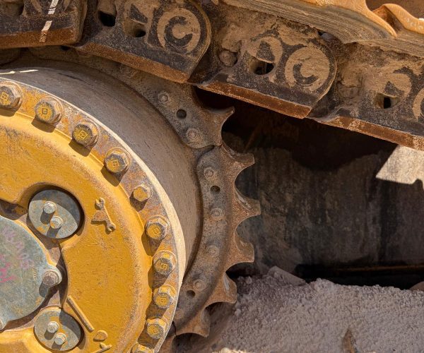 2006 CATERPILLAR D8R DOZER WITH RIPPER 005