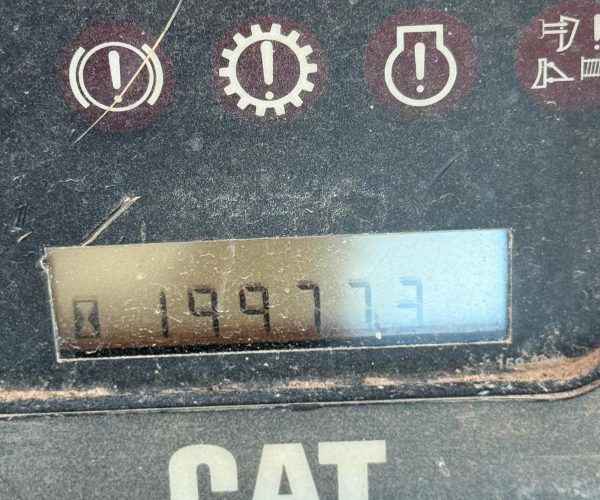 2006 CATERPILLAR D8R DOZER WITH RIPPER 008