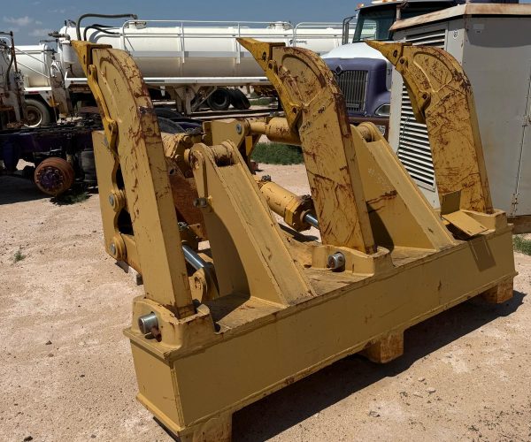 2006 CATERPILLAR D8R DOZER WITH RIPPER 009