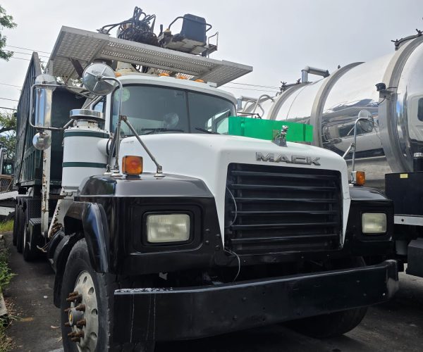 2006 IMT 16000S3 GRAPPLE CRANE & ROLL-OFF ON A 1998 MACK RD 004