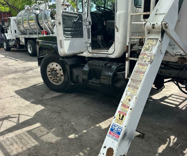 2006 IMT 16000S3 GRAPPLE CRANE & ROLL-OFF ON A 1998 MACK RD 005