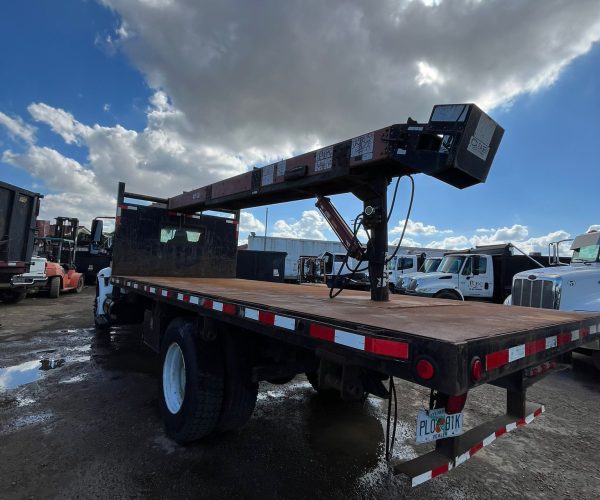 2006 INTERNATIONAL CLEASBY ROOFING CONVEYOR TRUCK 002