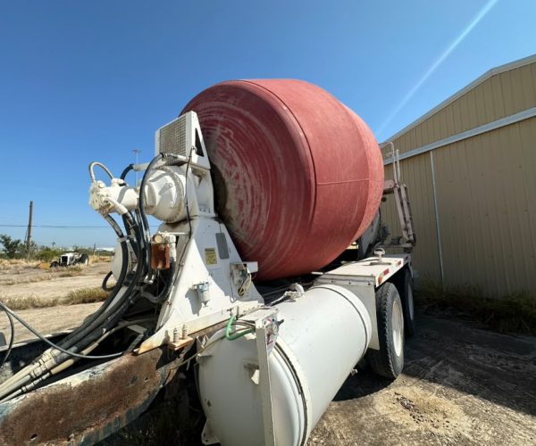 2006 INTERNATIONAL MIXER TRUCK 10 12 YARDS 004