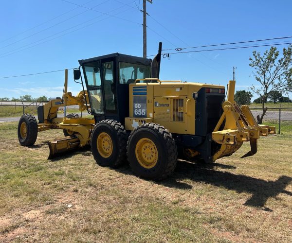 2006 KOMATSU GD555 MOTORGRADER ENCLOSED CAB W PUSH BLOCK & REAR RIPPER 003