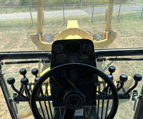2006 KOMATSU GD555 MOTORGRADER ENCLOSED CAB W PUSH BLOCK & REAR RIPPER 008