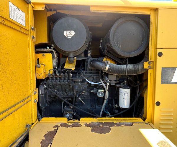 2006 KOMATSU GD555 MOTORGRADER ENCLOSED CAB W PUSH BLOCK & REAR RIPPER 010