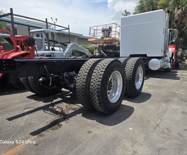 2006 MACK GRANITE EXTENDED CAB & SLEEPER DOUBLE WET LINE KIT & DOUBLE 003