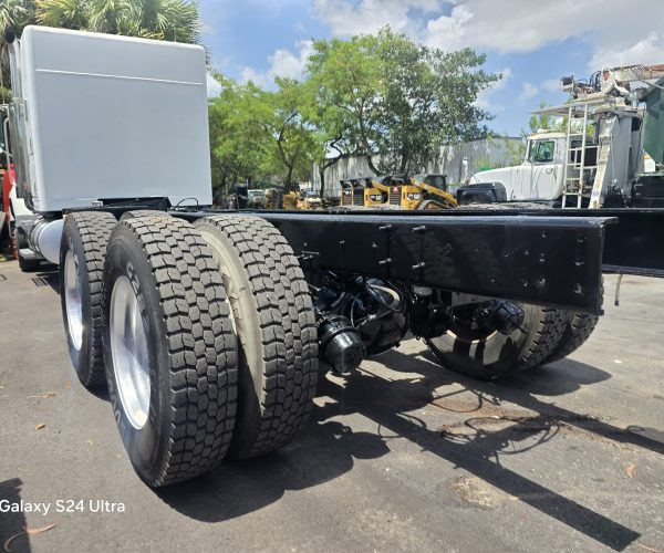 2006 MACK GRANITE EXTENDED CAB & SLEEPER DOUBLE WET LINE KIT & DOUBLE 004