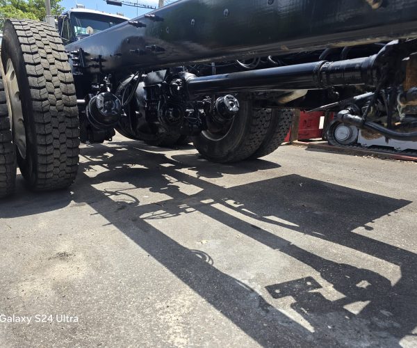 2006 MACK GRANITE EXTENDED CAB & SLEEPER DOUBLE WET LINE KIT & DOUBLE 025