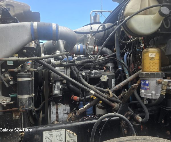 2006 MACK GRANITE EXTENDED CAB & SLEEPER DOUBLE WET LINE KIT & DOUBLE 030