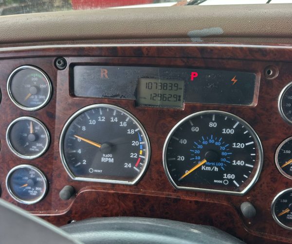 2006 MACK GRANITE EXTENDED & SLEEPER CAB DOUBLE CHASSIS 007