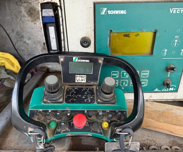 2006 MACK TANDEM W 2008 SCHWING S31EZ 31M CONCRETE PUMP 005