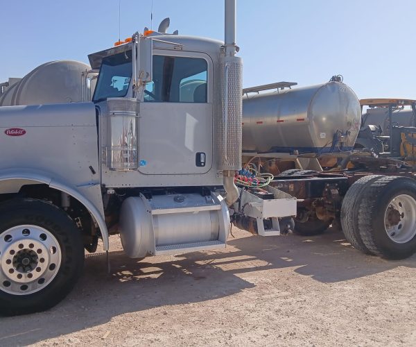 2006 PETERBILT DAY CAB DAY CAB TANDEM 002