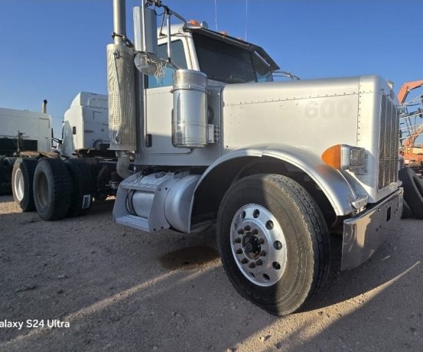 2006 PETERBILT DAY CAB DAY CAB TANDEM 005