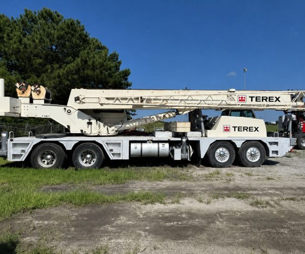 2006 TEREX T560 ROUGH TERRAIN CRANE 60 TON CAPACITY 110 FT MAIN BOOM 57 FT JIB 2 WINCHES 001