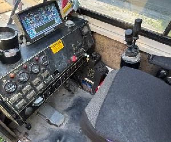2006 TEREX T560 ROUGH TERRAIN CRANE 60 TON CAPACITY 110 FT MAIN BOOM 57 FT JIB 2 WINCHES 004