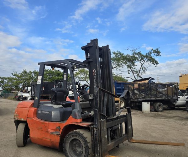 2006 TOYOTA 7FDU35 HEAVY DUTY DIESEL FORKLIFT 001