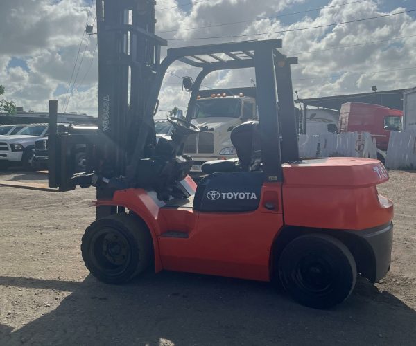 2006 TOYOTA 7FDU35 HEAVY DUTY DIESEL FORKLIFT 003