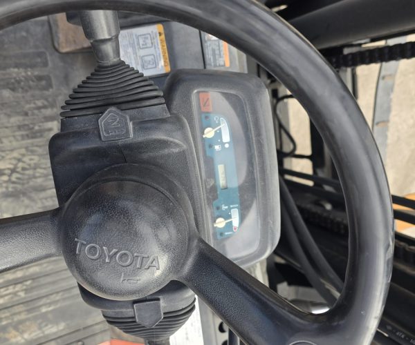 2006 TOYOTA 7FDU35 HEAVY DUTY DIESEL FORKLIFT 008