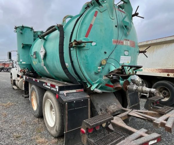 2006 VACUUM TRUCK MACK CHN613 GLOBAL SYSTEM NEEDS BLOWER 007