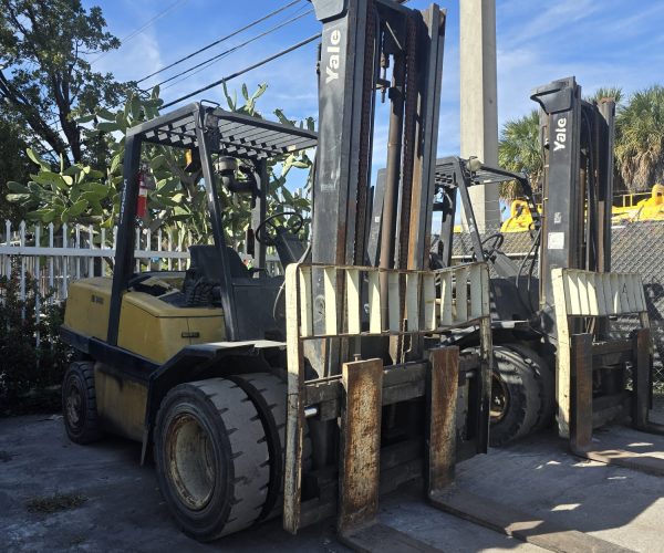 2006 YALE GDP100 DIESEL FORKLIFT 10,000 LB CAPACITY MAST 2 STAGE NUEVAS 007