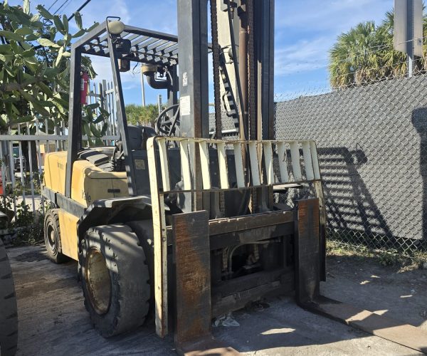 2006 YALE GDP100 DIESEL FORKLIFT 10,000 LB CAPACITY MAST 2 STAGE NUEVAS 008